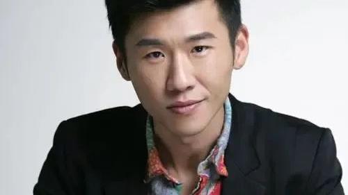 王骁|被嘲「丑男」15年，他凭什么能迷倒倪妮？