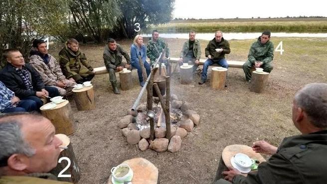 影帝|俄罗斯影帝有一群御用群演，可惜人数少了点