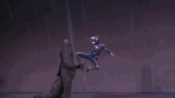 acgn漫评|戴卡奥特曼战斗打戏风格抢先看豪放派猛男打法带点搞笑的风格