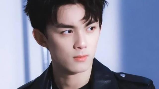 吴磊|吴磊突然被传和向涵之“恋情”，看到热搜后网友都刷刷留言