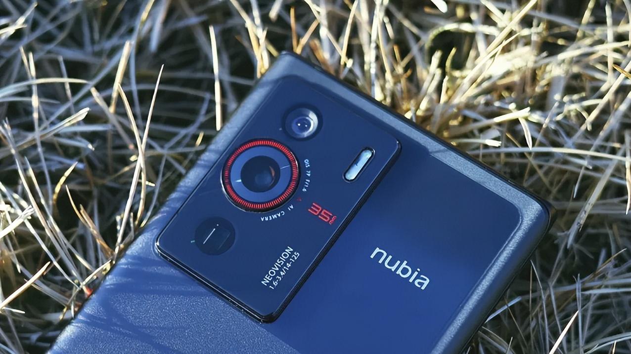 努比亚|16GB+1TB+9倍光学变焦，价格亲民，为何被市场冷落