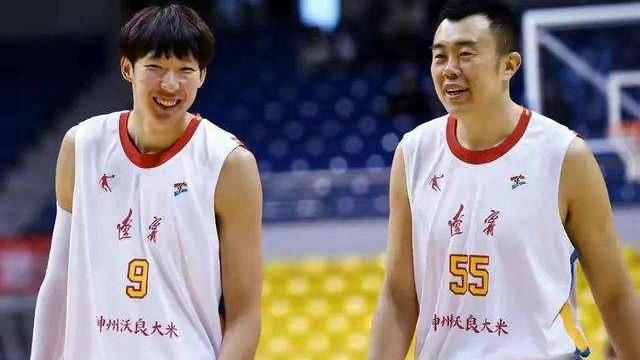 辽宁男篮|弥补遗憾，25岁CBA顶级后卫留队辽篮，杨鸣睿智，球迷很感动