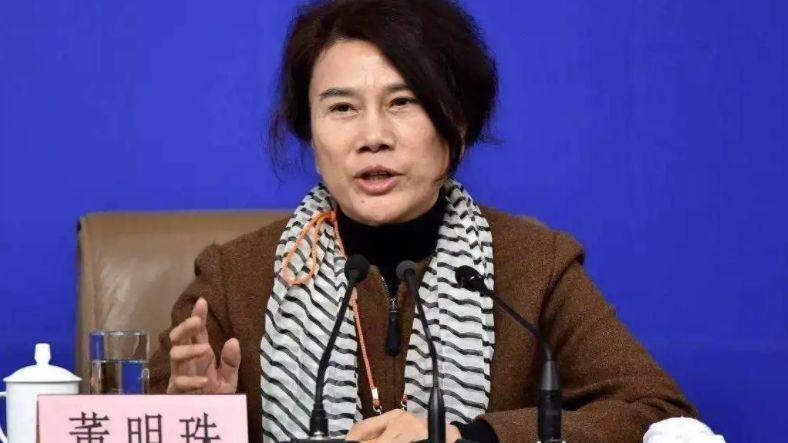 孟羽童|孟羽童“高开低走”？被众嘲“土胖丑”，颠覆了董明珠接班人说法