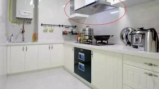 油烟机侧吸还是顶吸更好？商家朋友：不是熟人闭着眼卖