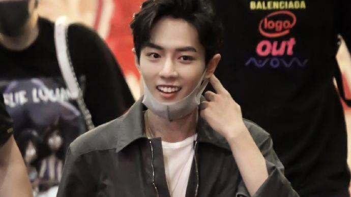 肖战|肖战五奢代言人达成！最高兴的却不是粉丝？距离成就美也成为甲方