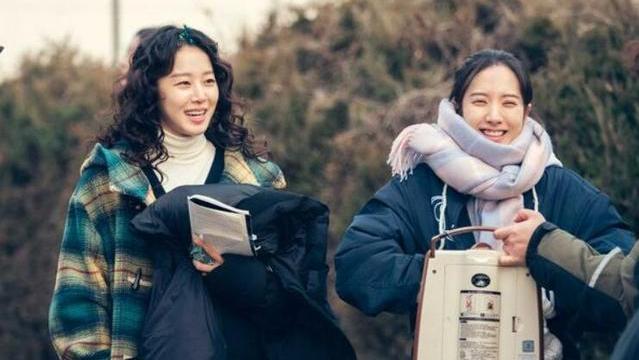 金知妍|苞娜羞曝出演《二十五》后常被认出来，与金泰梨合作：心态大转变