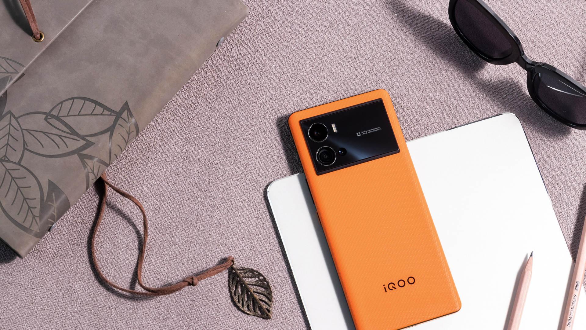 iqoo|集顶级性能、视效于一身，最新iQOO数字旗舰带来极致体验