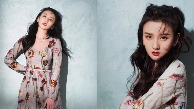 春晚|张小斐成种草达人，春晚大衣十分钟卖断货，12年前牛莉也做到过