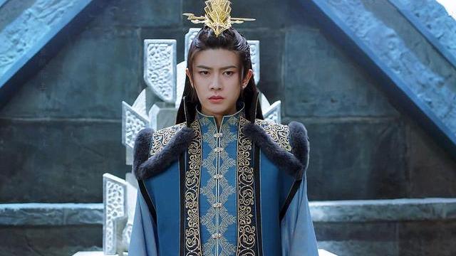 恰似故人归|恰似故人归：编剧加狐族的原因，使长意对天下人的冷漠变得合理化