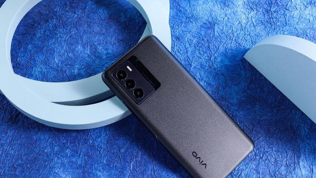 vivo|vivo量产5800mAh新机，定名“vivoT2”！性价比足了