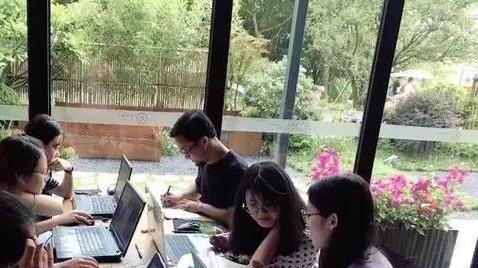 a4腰|学生审美已被扭曲化，A4腰之后又出BM女孩标准，逐渐病态化