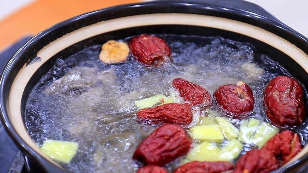 建议中老年人：生活别太节俭，多吃5种“高蛋白”食物，身体好