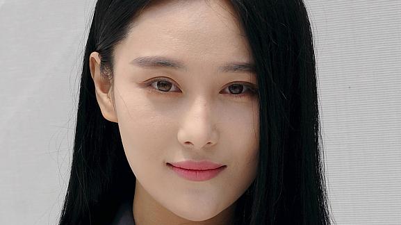 张馨予 张馨予晒减肥餐火了，引来2万人点赞，网友纷纷感叹：涨见识了