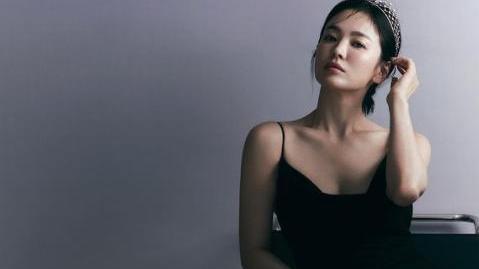 宋慧乔|宋慧乔以短发造型拍广告，到军队探班张基龙照片终公开