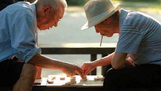 大学生|“延迟退休”将在2027年推广，对大学生影响深远，有人双手赞成