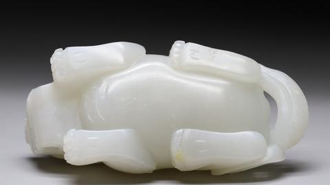 和田玉籽料|回流 舊藏和田玉籽料“ 瑞兽水盂”