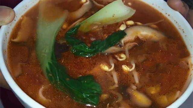 南瓜|手把手教你做家常茄汁面，汤酸面劲道，学会再也不用花钱去饭店吃