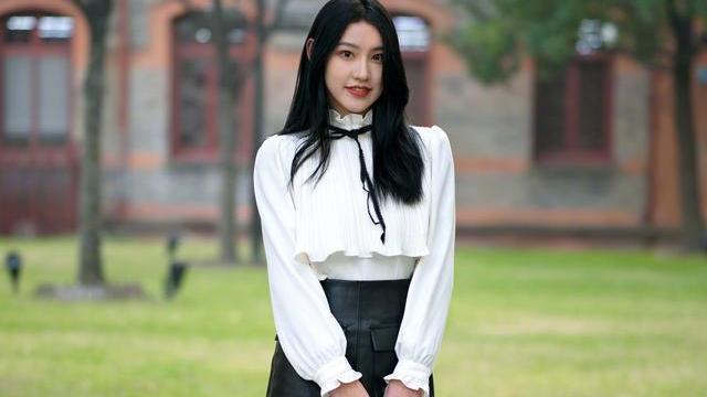 教育部|职场女性的“凉鞋”选择，既舒适又百搭，千万不要盲目