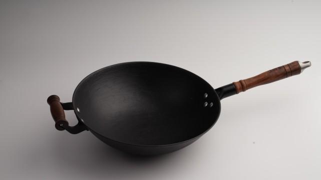 |粘锅粘到怀疑人生？别着急，小技巧教你消除粘锅阴影！