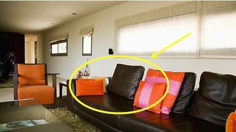 家里沙发切记不要这么摆，有钱人都不犯这种错误，只会越住越穷