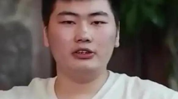 鲸鱼|朱小伟人设崩塌？陈萌刚怀孕就被曝出轨，陈亚男曾暗示对方不简单