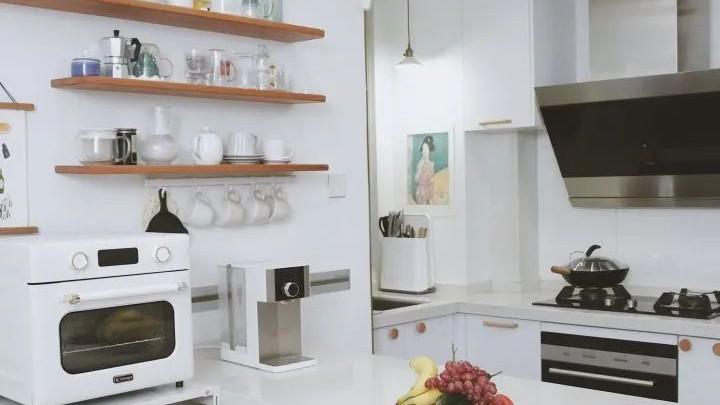 气泡水|姑娘一年里买了10多件小家电， 年轻人为了“美食”有多拼？