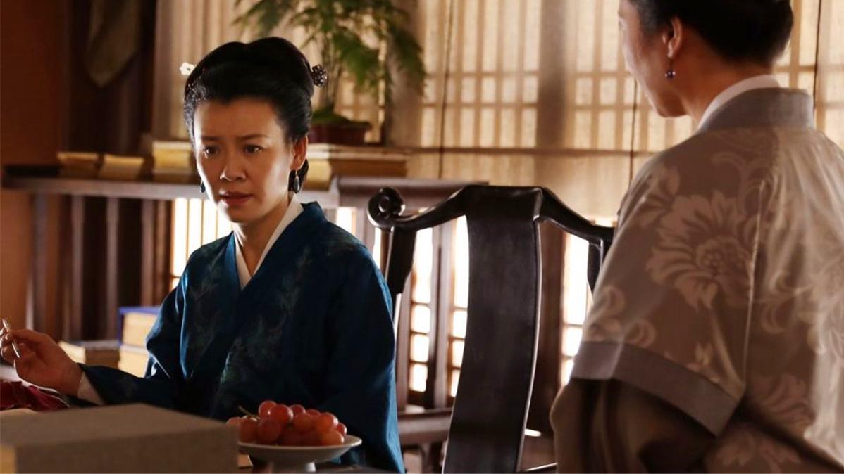 天下父母|《知否》王若弗身边的刘妈妈把女儿送到明兰身边，可怜天下父母心