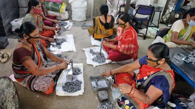 |眼看中国遭西方芯片技术封锁，印度准备弯道超车了