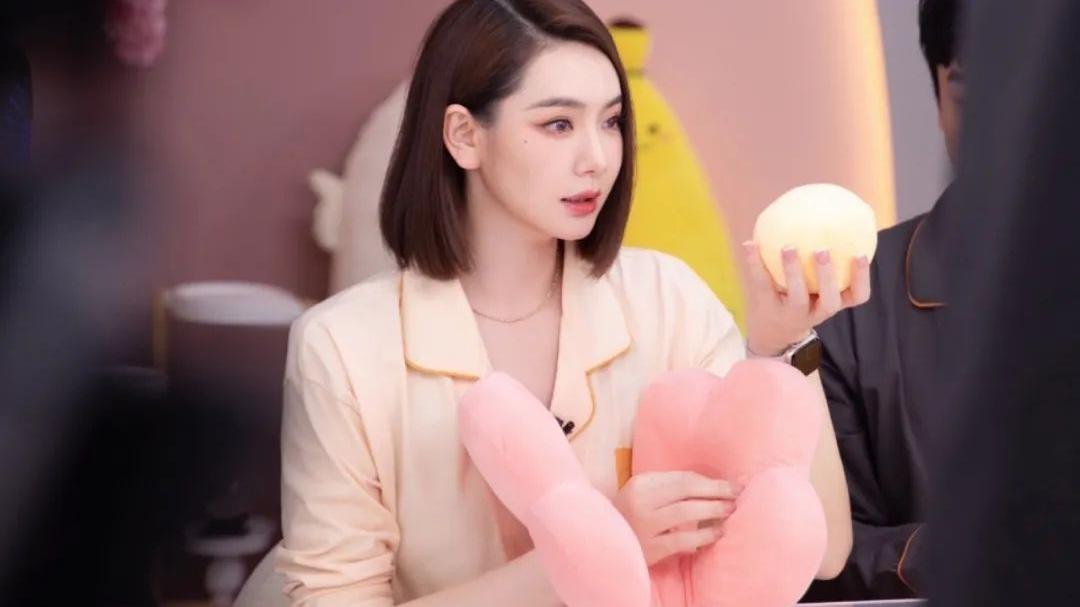 杨紫|杨紫为了让事业长期稳步发展，有意和圈内艺人达成“合作婚姻”