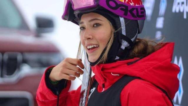 谷爱凌|谷爱凌两金一银创造历史，看了采访才知道，奶奶是她的幕后大BOSS