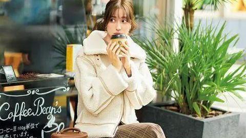 看了这一组日系家居美照，认真打理家居，认真生活的样子，真美