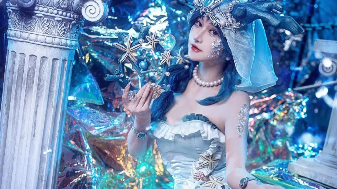 第五人格|cos：第五人格祭司朝圣者渔女金皮的虚影cos正片@露儿