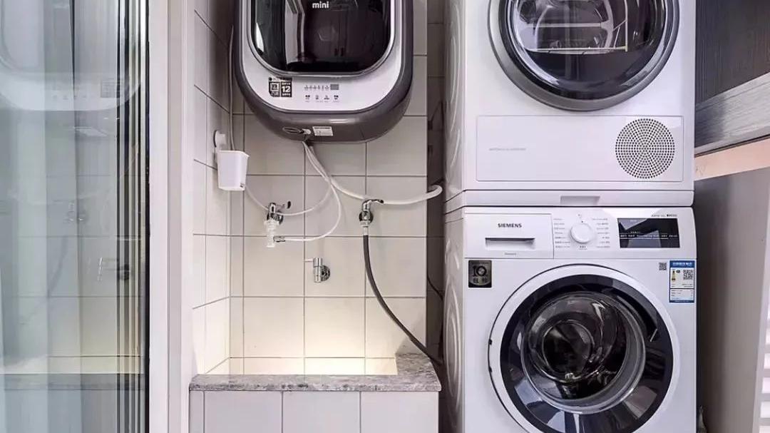 小阳台装洗手盆还是拖把池？听我给你们分析分析