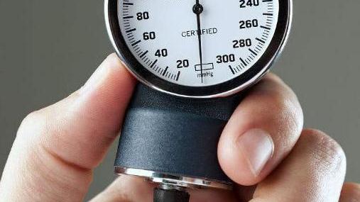 高血压|高血压也分等级，内科专家：若达到这个标准，可能不用吃降压药