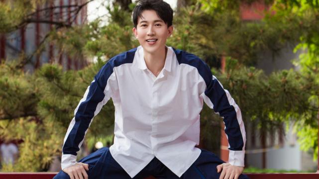 王龙华|论男演员的自律  王龙华必须有姓名