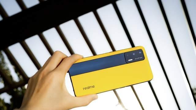 高通骁龙|红米K40甘拜下风！素皮+65W+120Hz，高通骁龙888旗舰降至1899