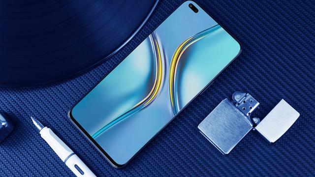 电池|7.09寸阳光屏+5000毫安电池，仅2399元，满足低端影音党需要