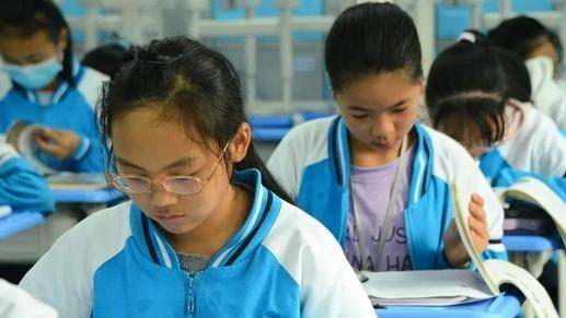 国企|取消中考呼声越来越响，实行12年义务教育可行吗？官方作出回应