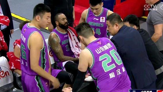 高诗岩|18分5篮板！哈神发威勇挑大梁，高诗岩10+7攻防兼备，侯沛佐成奇兵