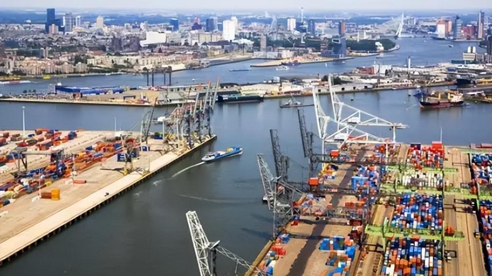 华为|危机正式逼近！美英情报机构开始联手，第一把火烧向了华为