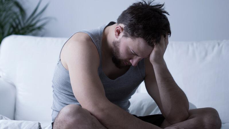 过敏|肝脏最不能忍受的7种行为，饮酒不是最伤肝的，情绪也可影响