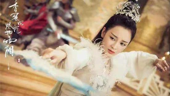 王一菲|《与君初相识》中的王一菲造型拉跨，在新剧中惊艳众人