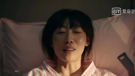 周迅|同样是表演生孩子，周迅看了让人心疼，杨颖像是来搞笑的