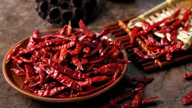 腹泻|夏天洗澡，别选这两个“时间点”，可能会招来“湿气”，别不知道