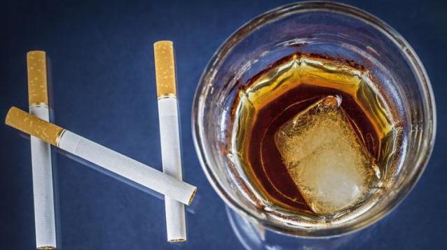 肺癌|写给老烟民：如果戒不了烟，三个时间也请暂停！