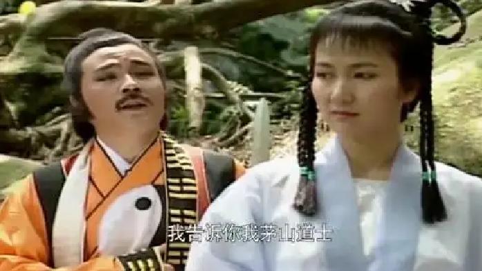 顽皮狗|新白娘子传奇：都是妖怪，白素贞为何区别对待小青和蛤蟆精？