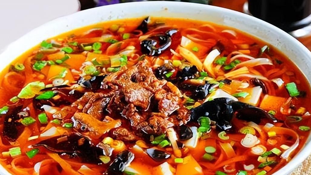 面条|陕西人最爱吃的面条之一，只有春天才能吃到，趁着鲜嫩，赶紧尝尝