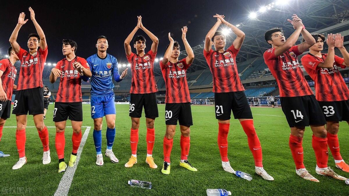 广州队|脸都不要了！上海媒体公开嘲讽广州队为“大翔”，相煎何太急