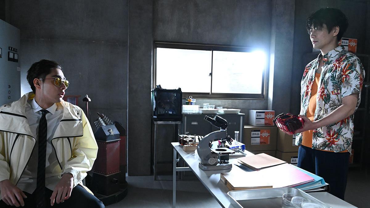 并肩作战|元太再次拿到假面骑士贝尔的腰带，距离父子并肩作战不远了！