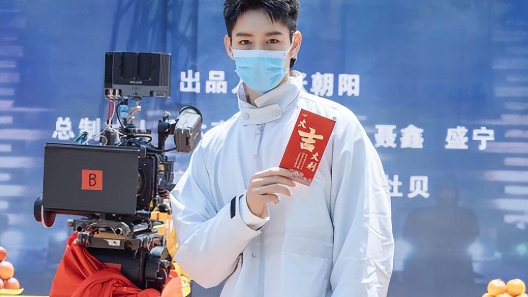 为你逆光而来|《为你逆光而来》开机，曹佑宁余玥再续前缘，甜爽出击，爆款预定